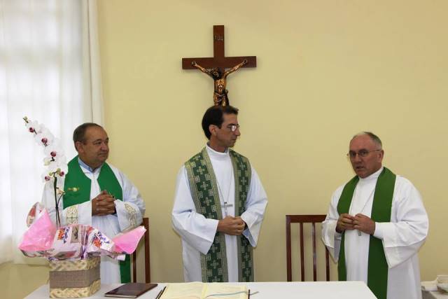 Missa presidida por Dom João Francisco Salm e concelebrado por Dom Rafael